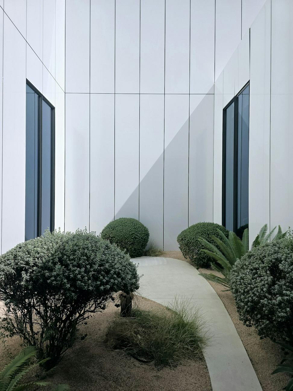 Riverside Residence exterior view